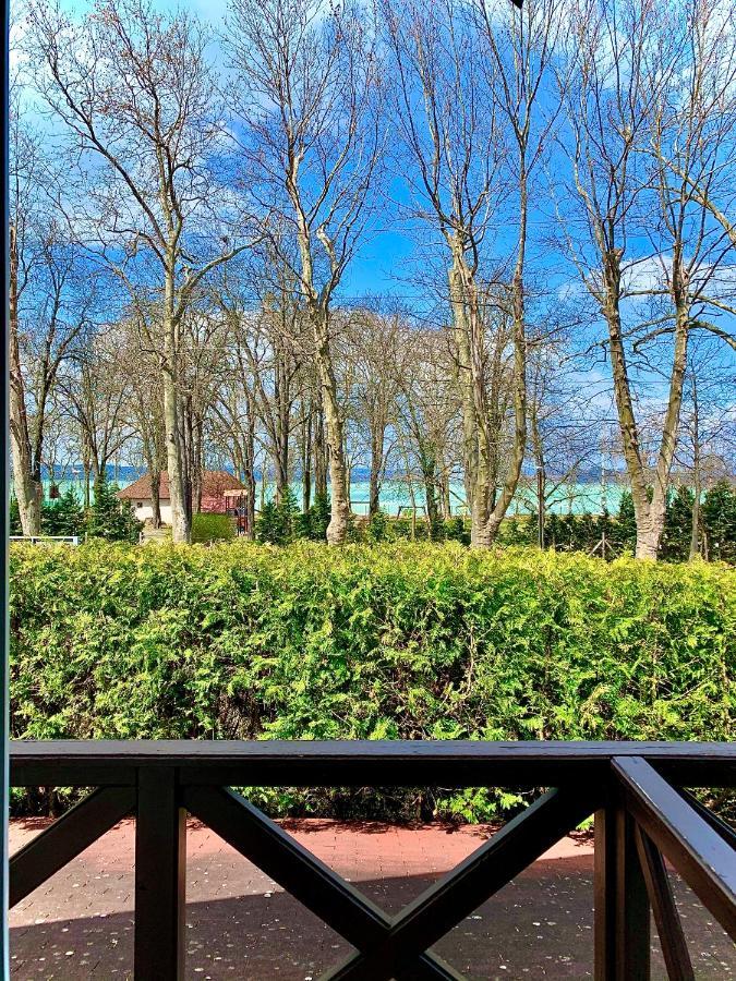 Balatonfoeldvar Centrum Apartmanok Exteriör bild